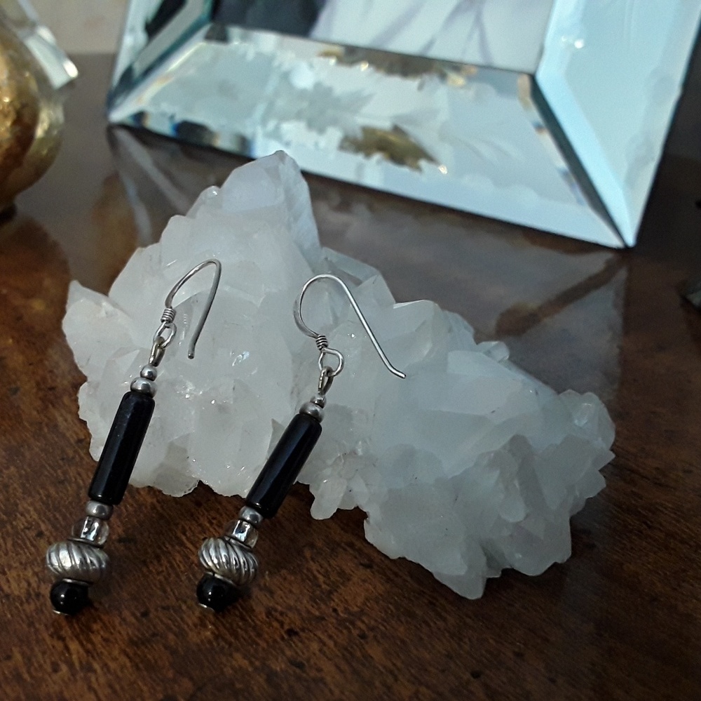 VTG. ANTIQUED STERLING ONYX BARREL DROP EARRINGS